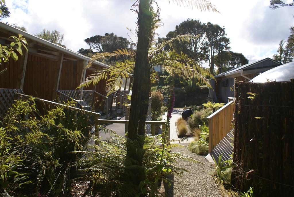 Kaka Retreat Motel, Stewart Island Half-moon Bay Exterior photo